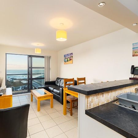 West Beach - Holiday Apartments Westward Ho!  Szoba fotó
